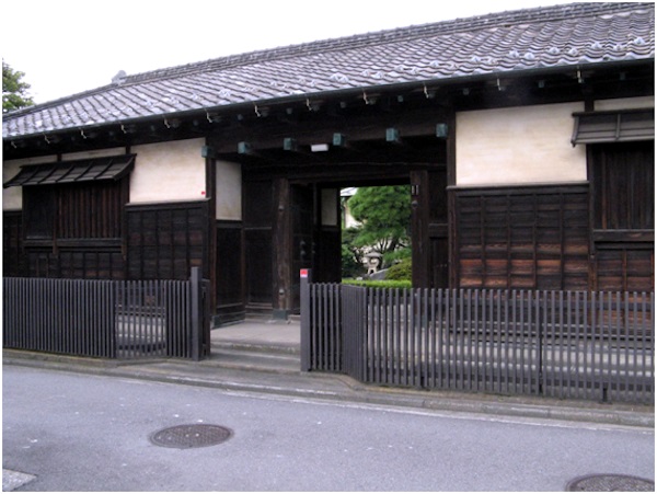 旧須藤家の「長屋門」